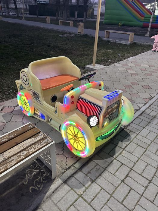 Атракцион светящие машинки