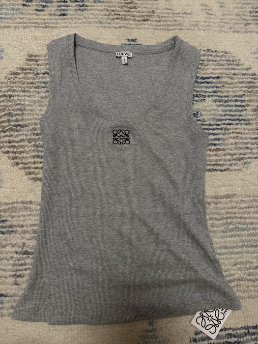Top Loewe Nou S cu eticheta