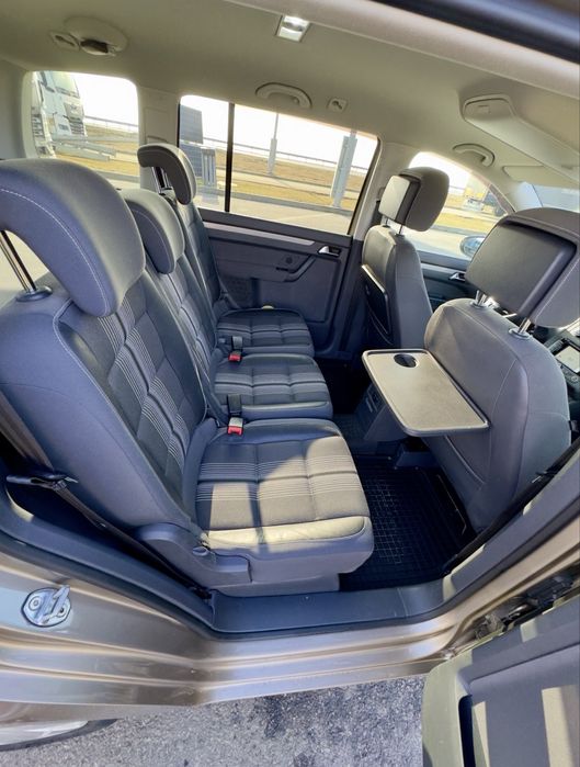 VW Touran 2.0 TDI DSG 2013 Match, 137.333 km, Navi, Istoric complet