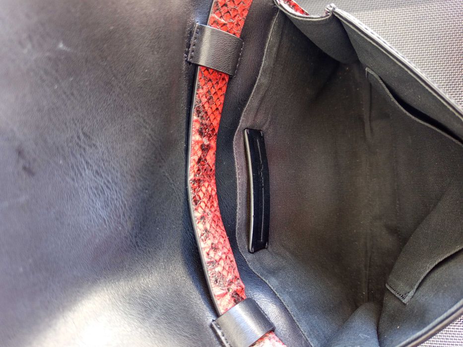MCQ Alexander McQueen кожена чанта