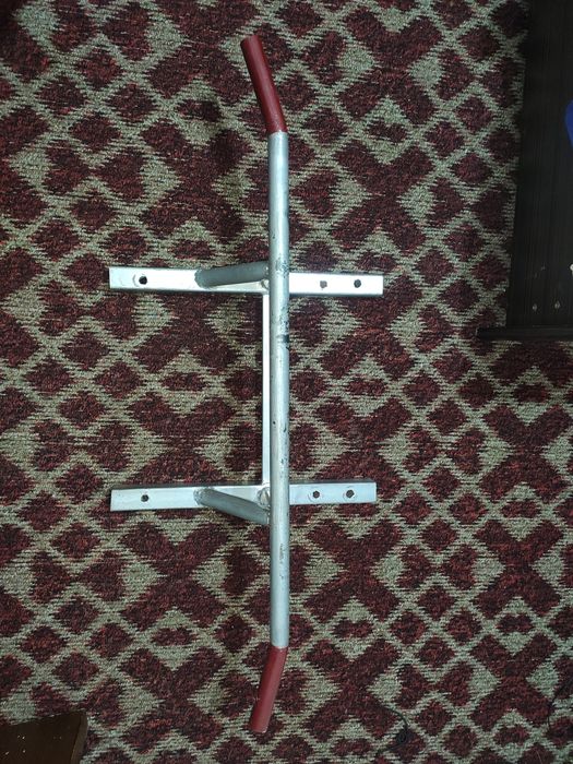 Турник сотилади .