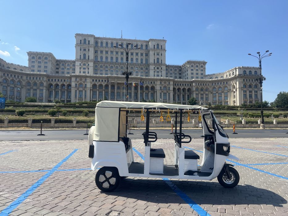 Tuk tuk electric