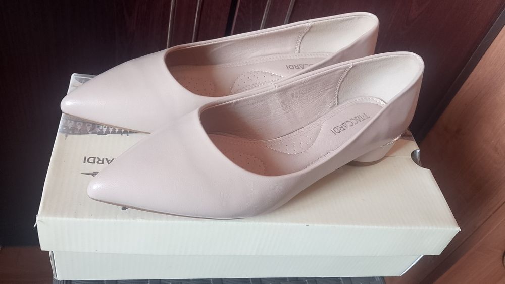 Продам Балетки 3000тг.