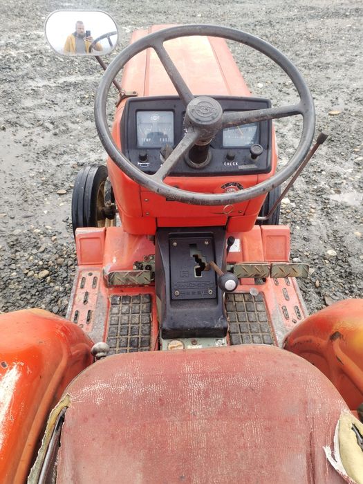 Tractor japonez yanmar  cu freza