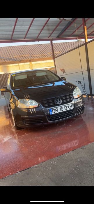 Vand golf 5 2.0. Disel 140 cai bkd fiscal pe loc 6500 lei fix