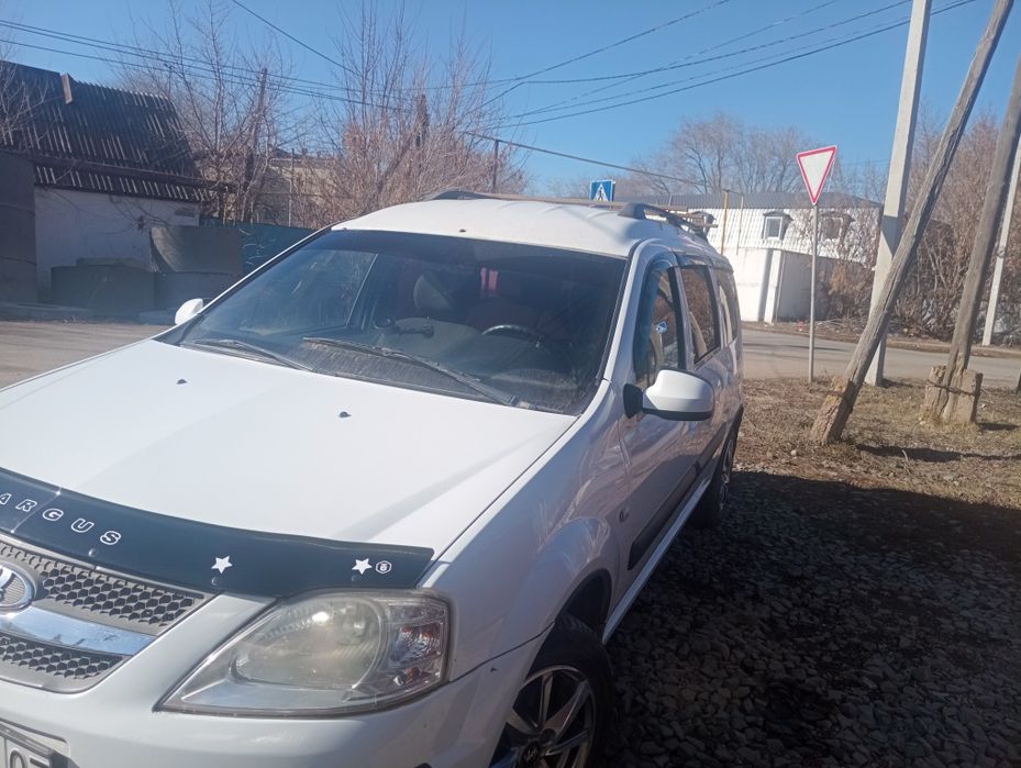 Продам  авто ларгус