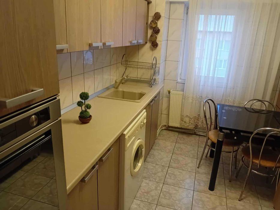 Ap 3 Cam Precista Scoala 10 la cheie mobilat 65mp etaj 4 pod centrala