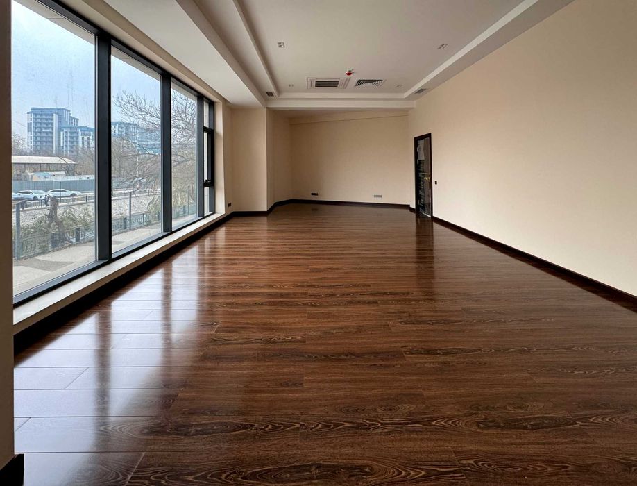 Бизнес-помещение площадью 177 м² в 5* отеле Ramada Plaza [аренда]