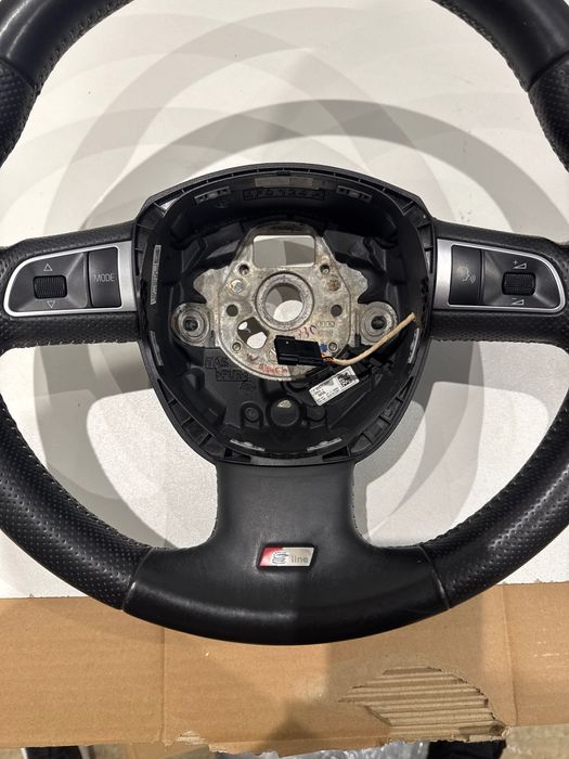 Audi A3-A4-A5-A6 S-LINE кожен волан Ауди А3-4-5-6