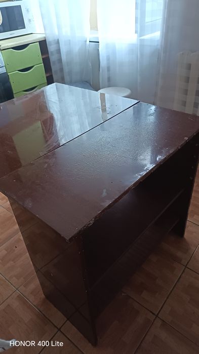 Продам б/у стол раскладывается