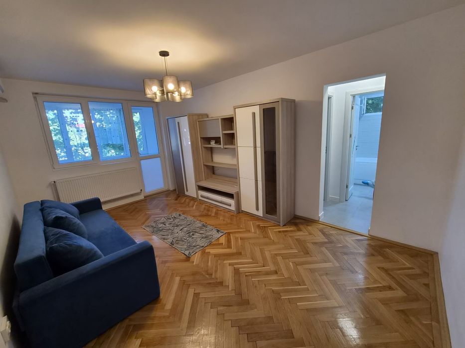 Închiriez apartament 2 camere