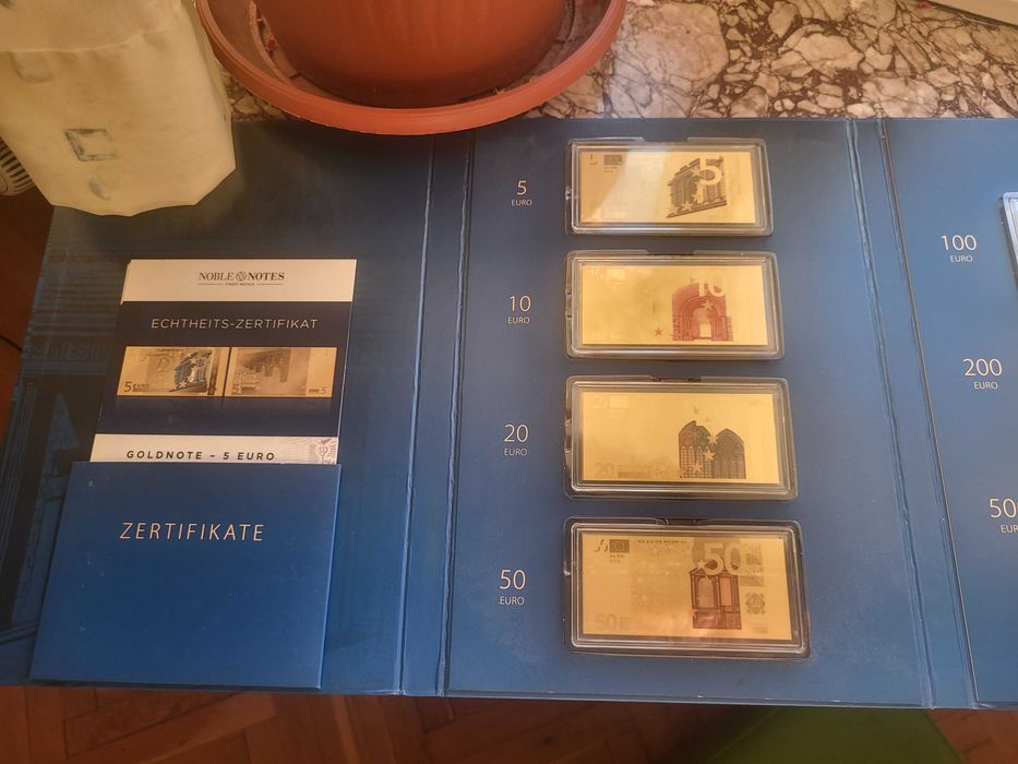Банкноти евро от чисто злато