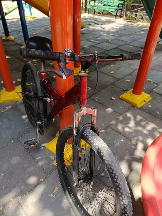 Продам двух подвес