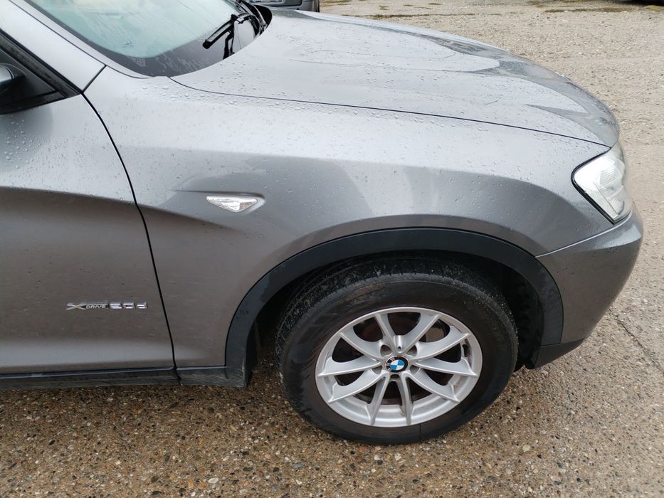 Aripa dreapta BMW X3 F25 cod culoare A52