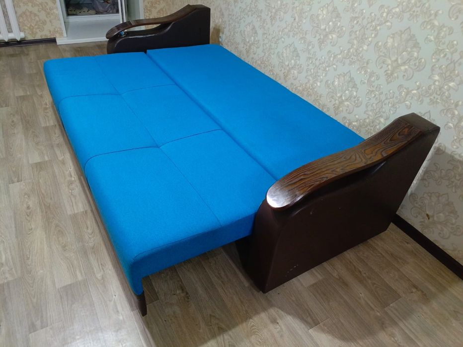 Продам бушний диван