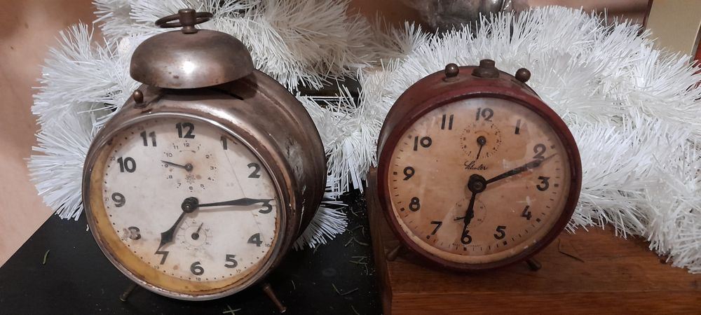 Ретро часовник будилник Schuler  Junghansanos