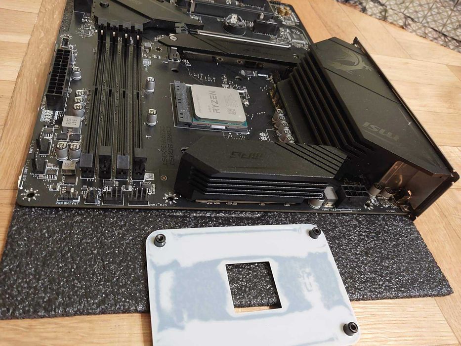 AMD Ryzen 7 5800X + MSI B550 Gaming Plus