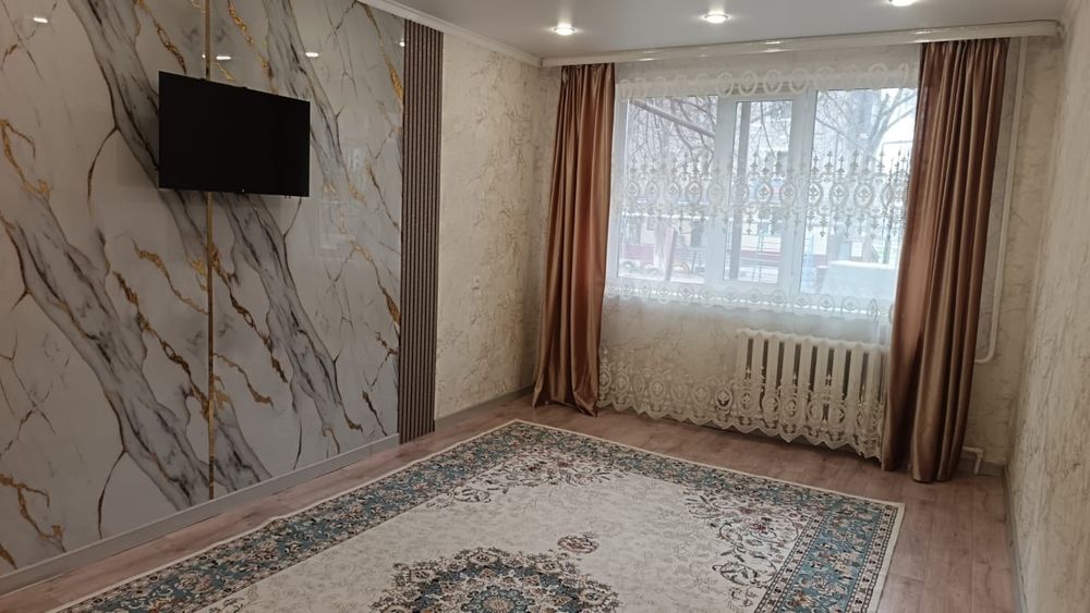 Сдаётся квартира трёхкомнатная Алматинская 158