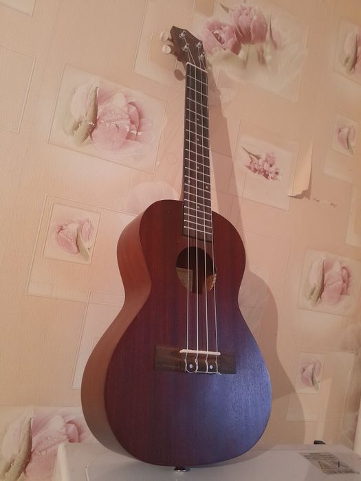 Укулеля Ария коричневого цвета