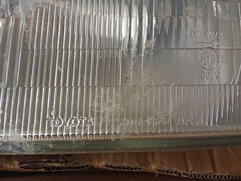 Продам фару переднюю Прадо