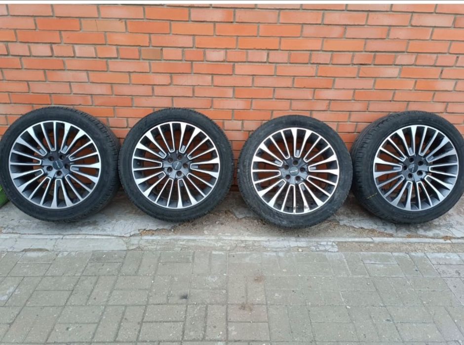 Продам диски с шиной