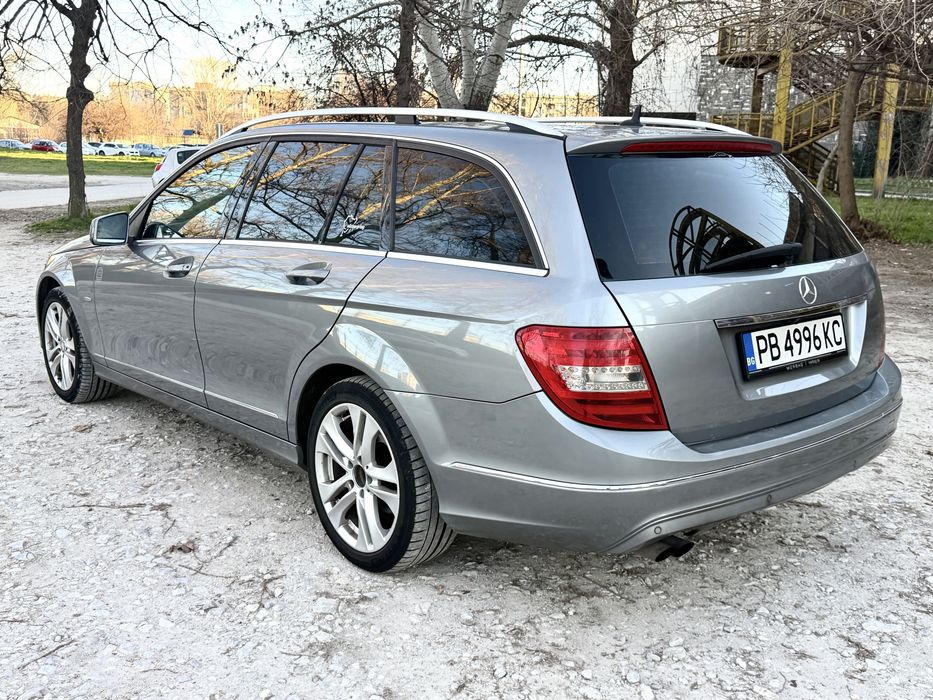 Mercedes W204 2.2 CDI с теглич и задна камера