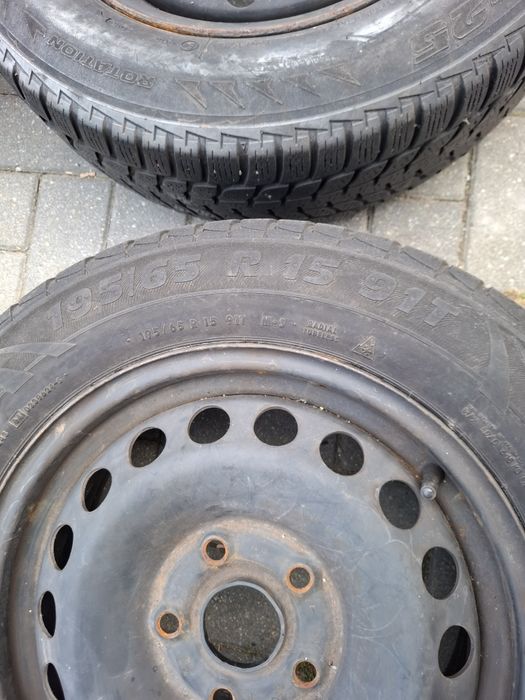Set 4 Roți Complete Iarnă 195/65 R15 91T cu Jante Tablă