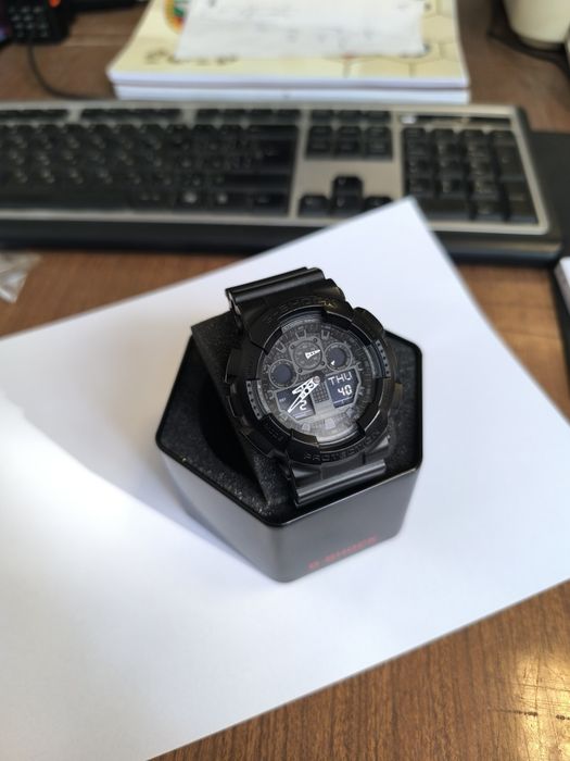 Часовник Casio G-SHOCK GA-100 в добро състояние