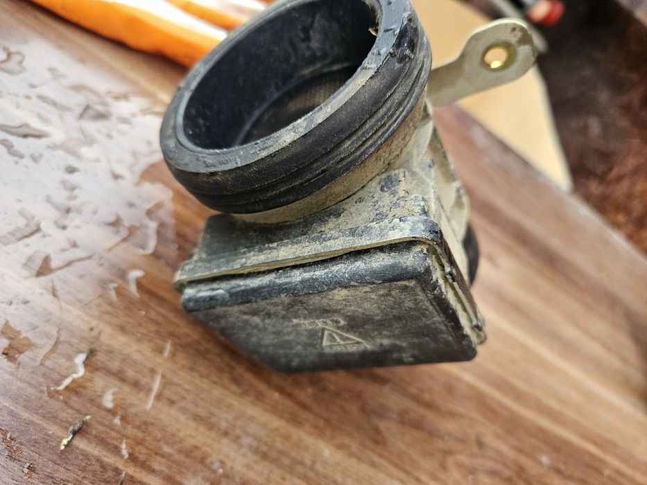 Debitmetru aer cu 3 pini suzuki vitara 16 valve benzina 1600cmc