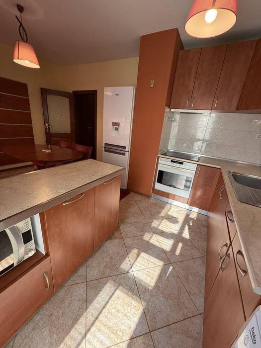 Дава се под наем Четиристаен апартамент в Пловдив, Мараша - 100 кв.м за 511 € - Снимка #3