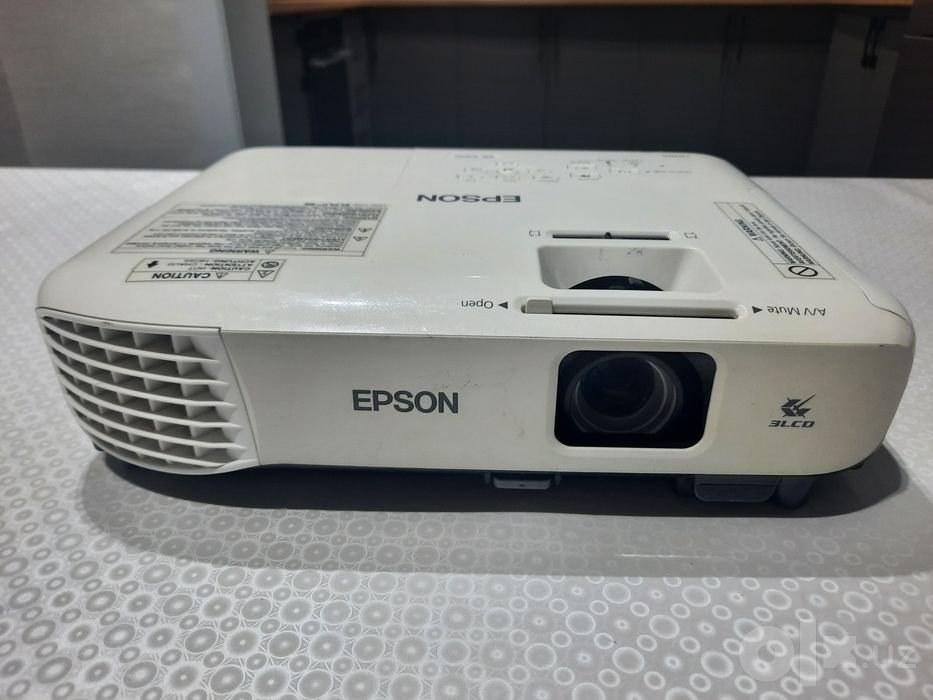 Проэктор EB-X400