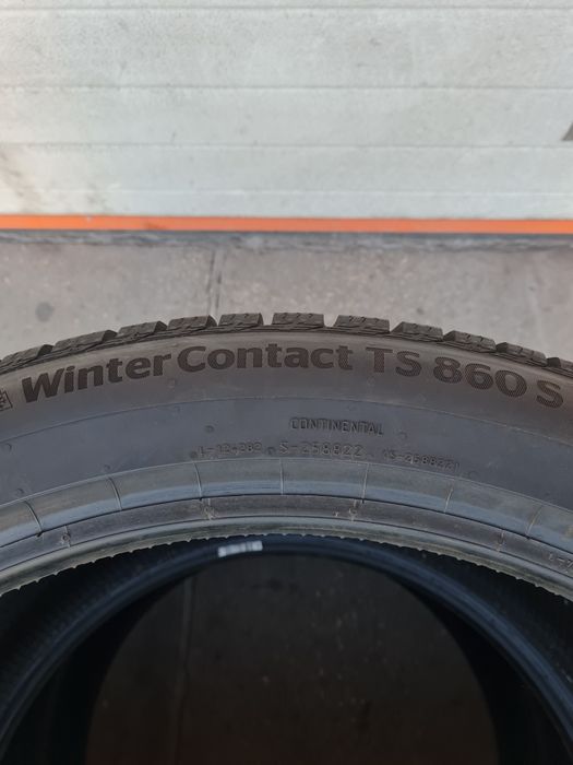 Зимни гуми 2 броя CONTINENTAL WinterContact TS860S 325 35 R22 дот 3223