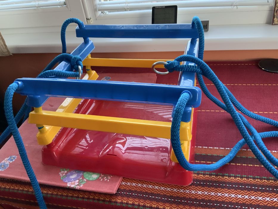 Детска люлка с въжета