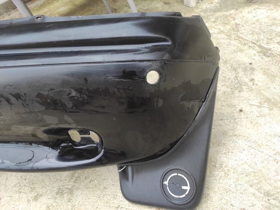 Продавам задна броня за Корса Б