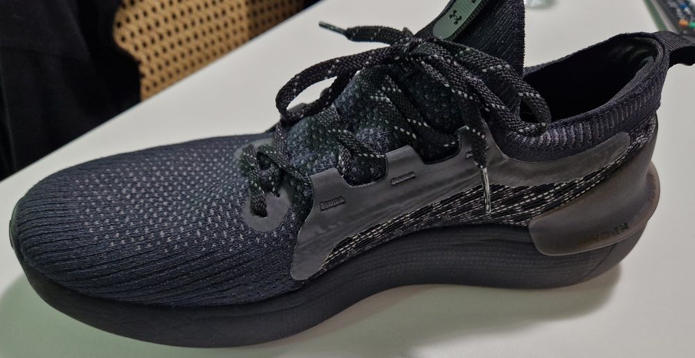 Under Armour HOVR Phantom 3 SE Reflect – Mărimea 45.5 (se potrivesc pentru 44)
