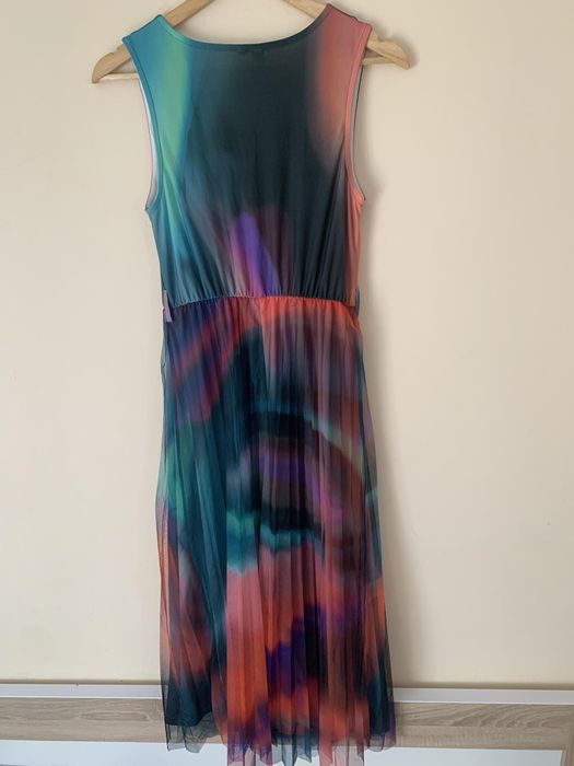 Шарена рокля плисе размер С