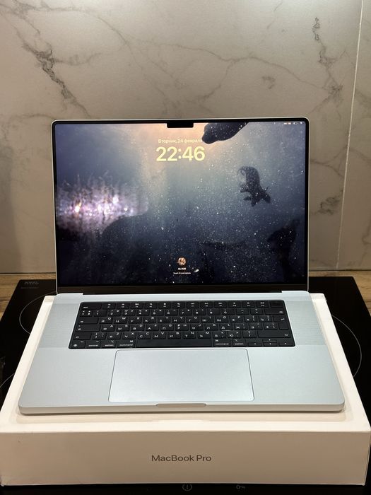 MacBook Pro M4pro 16’’ 512gb 48gb