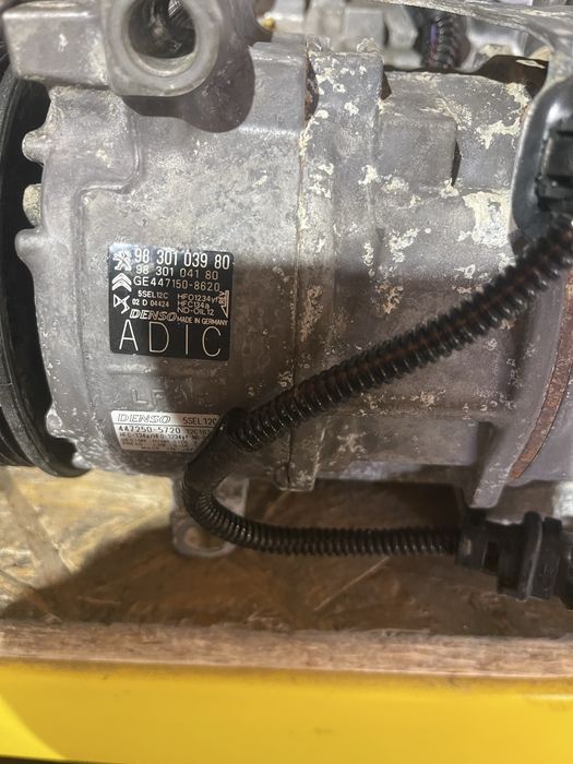 Compresor AC Peugeot 3008 II / 5008 II 1.5 hdi YH01 9830103980 an 2018-2024