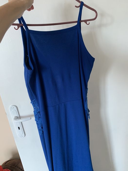 РАЗПРОДАЖБА на Официални рокли