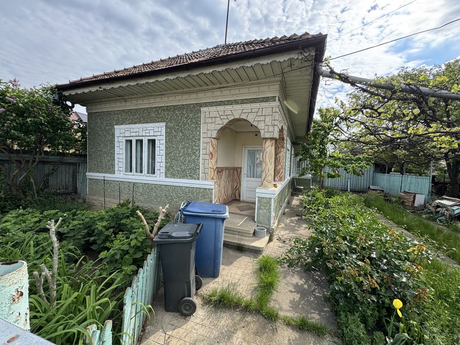 Casă + teren generos de vânzare – Piatra-Neamț – 135.000 € NEGOCIABIL