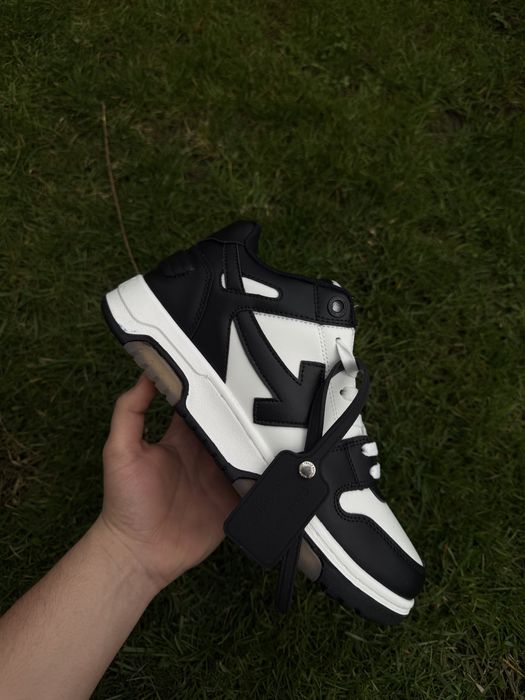 Adidasi Off White Out Of Office / Premium / 2026