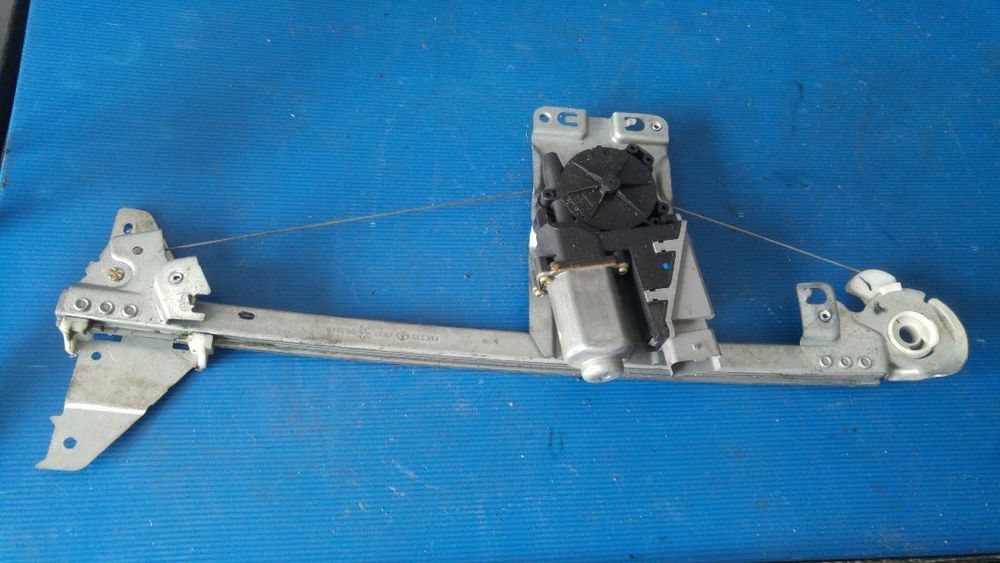 macara cu motoras dreapta spate peugeot 307