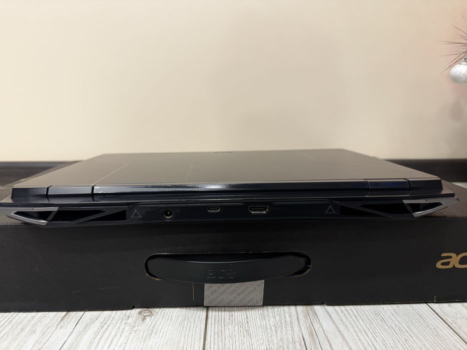 Геймърски лаптоп Acer 15,6