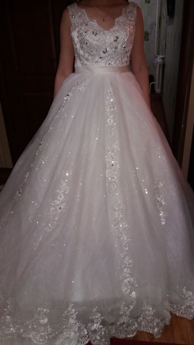 Свадебный  платье