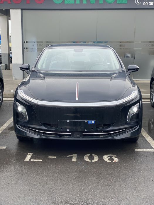 Hongqi e-qm5 Plus 610km