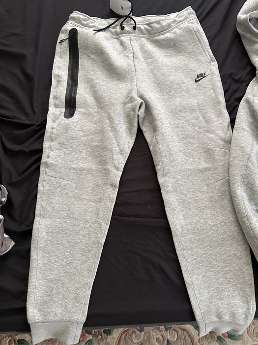Анцунг Nike tech fleece