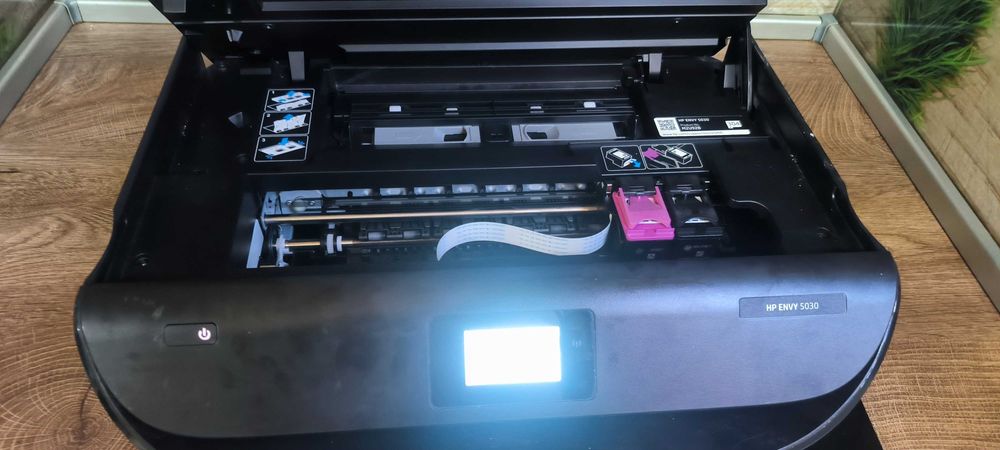 Цветен принтер със скенер HP ENVY 5030