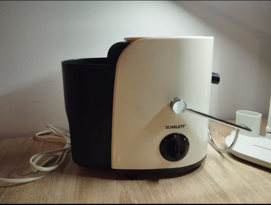 Соковыжималка от бренда Scarlett