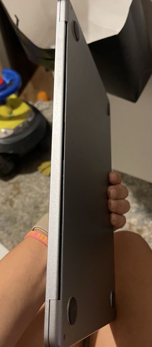 Macbook 13.6 - inch M2 256GB