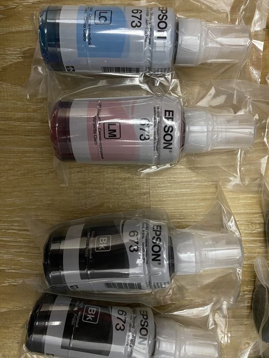 Продам чернил 673 Epson